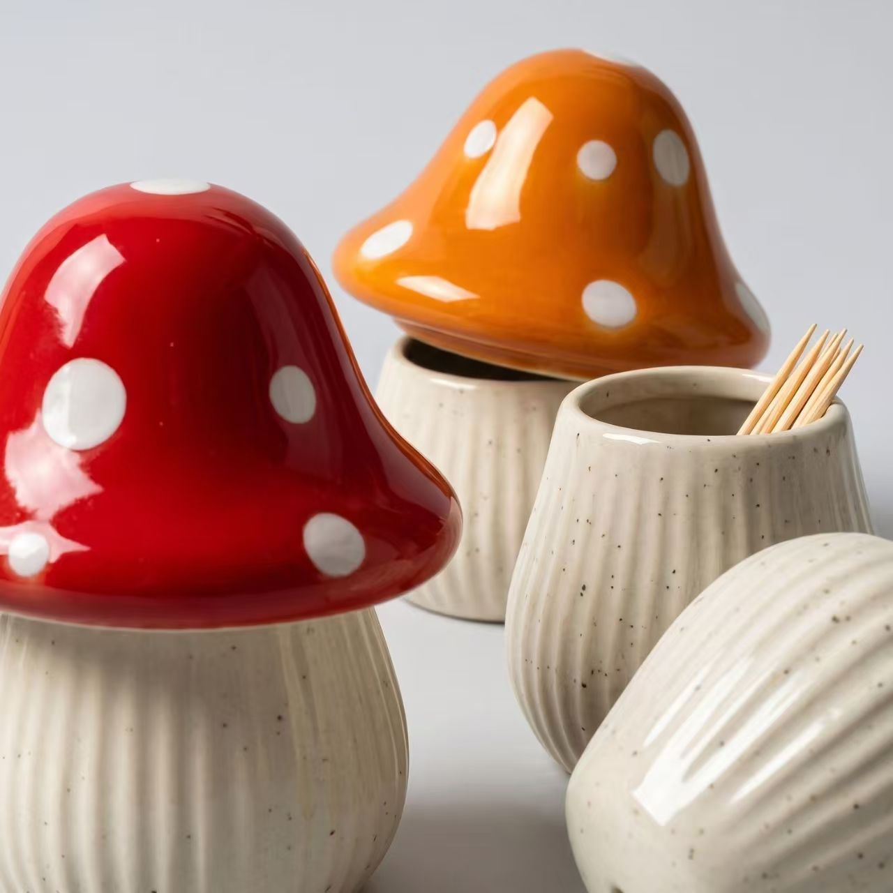 Cartoon Mushroom Ceramic Stora - Food Storage For Room recension och pris